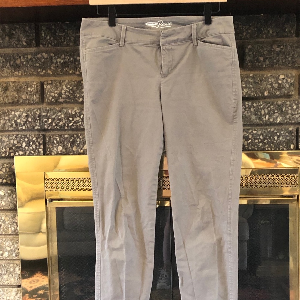 4/20🌟Old Navy gray mid-rise pants (sz 2)